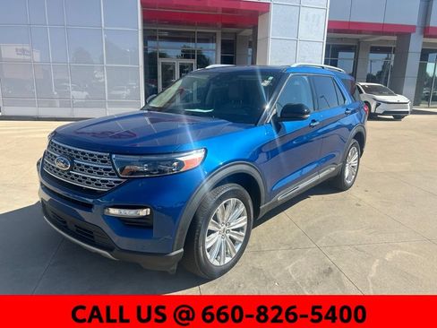 Used 2021 Ford Explorer Limited w/ Hybrid Equipment Group 310A AWD/4WD image 2