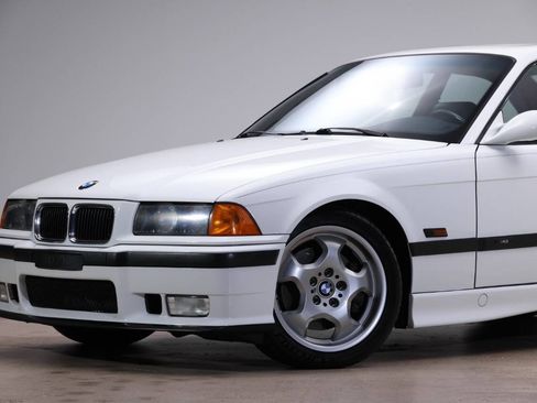 Used 1996 BMW M3 Coupe image 28