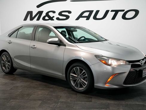 Used 2016 Toyota Camry SE FWD image 8