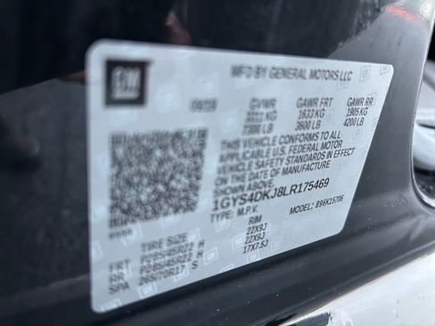 Used 2020 Cadillac Escalade Platinum image 34