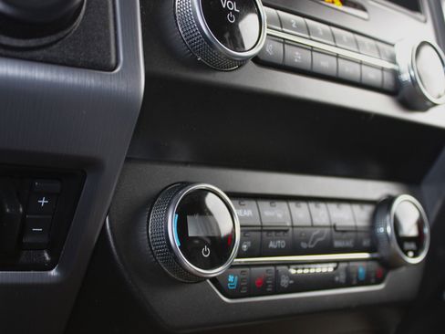 Used 2019 Ford Expedition Max Platinum image 35