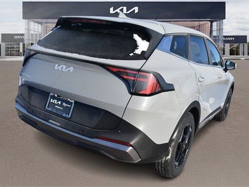 New 2026 Kia Sportage EX image 4
