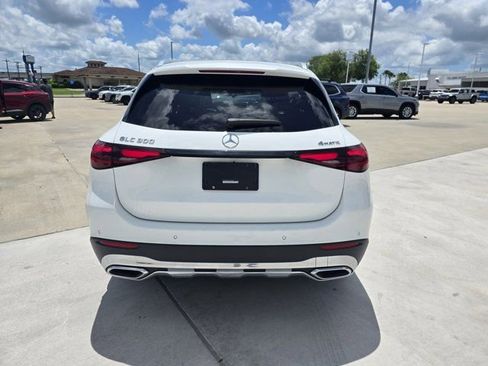 Used 2024 Mercedes-Benz GLC 300 4MATIC image 4