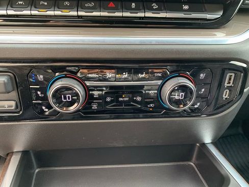 Certified 2022 Chevrolet Silverado 1500 High Country w/ LPO, Dark Essentials Package image 28