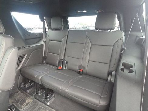 Used 2023 Chevrolet Tahoe LT w/ LT Signature Plus Package AWD/4WD image 18