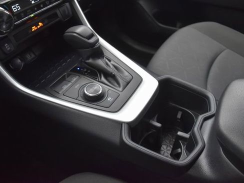 Used 2025 Toyota RAV4 XLE image 35