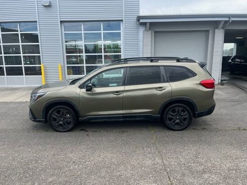 Used 2023 Subaru Ascent Onyx Edition Limited AWD/4WD image 2