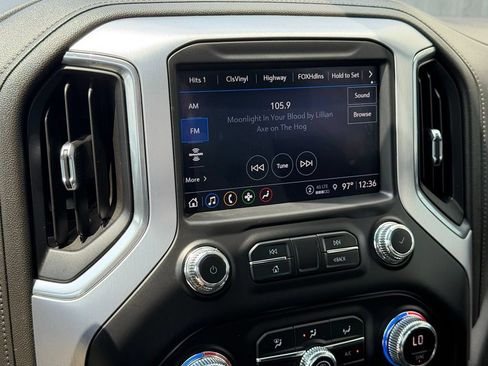 Used 2021 GMC Sierra 1500 SLT AWD/4WD image 12