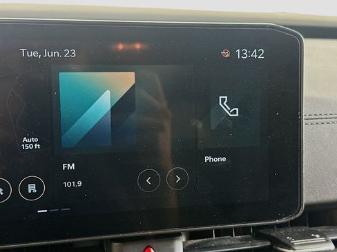 Used 2026 Kia Carnival FWD image 21