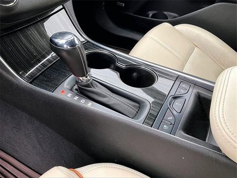 Used 2018 Chevrolet Impala Premier w/ Premier Confidence Package image 20