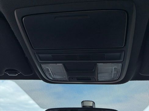 Used 2017 Honda Accord Sport image 36