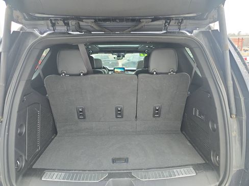 Used 2022 Chevrolet Tahoe High Country image 5