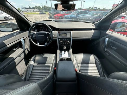 Used 2020 Land Rover Discovery Sport S image 2