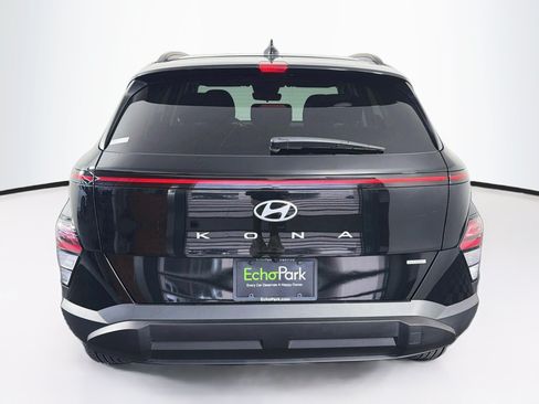 Used 2025 Hyundai Kona SEL AWD/4WD image 7