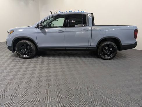 New 2026 Honda Ridgeline Black Edition image 3
