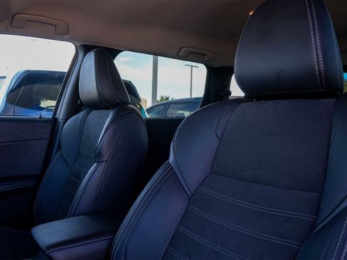 Used 2024 Mitsubishi Outlander SE image 11