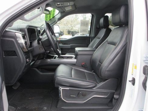 Used 2024 Ford F250 Lariat image 9