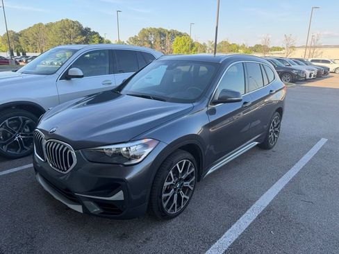 Certified 2022 BMW X1 xDrive28i w/ Convenience Package image 1