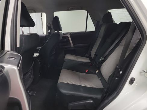Used 2018 Toyota 4Runner SR5 AWD/4WD image 25