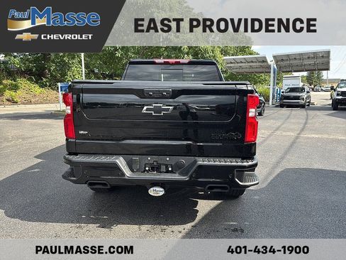 Used 2025 Chevrolet Silverado 1500 High Country w/ High Country Premium Package AWD/4WD image 5
