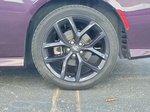 Used 2022 Dodge Charger R/T w/ Blacktop Package RWD image 9