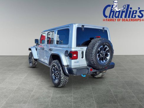 Used 2024 Jeep Wrangler Unlimited Rubicon 4xe image 5