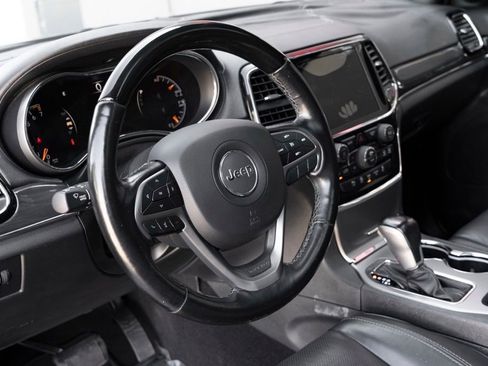 Used 2020 Jeep Grand Cherokee Overland image 22