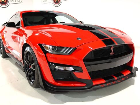 Used 2020 Ford Mustang Shelby GT500 w/ Technology Package RWD image 34