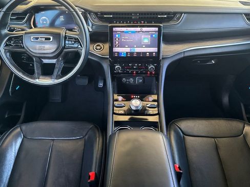 Used 2022 Jeep Grand Cherokee L Overland image 10