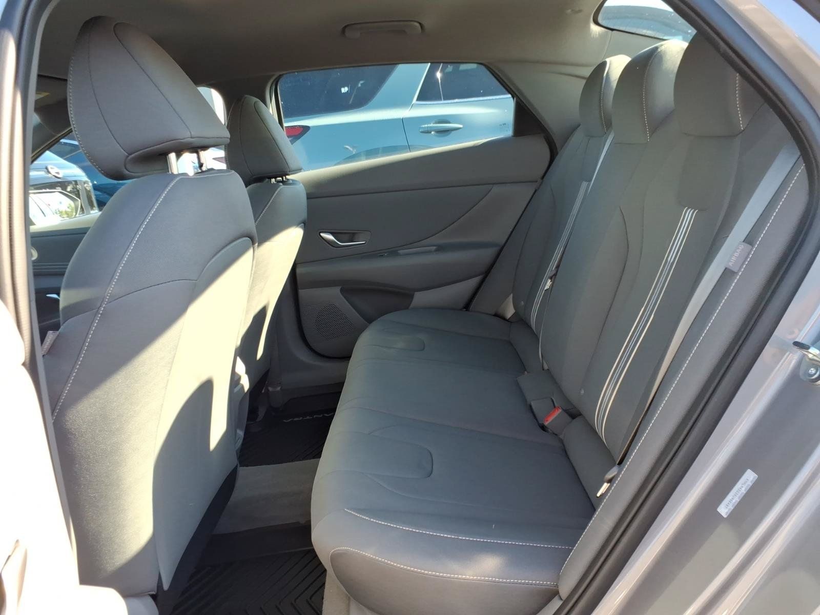Used 2025 Hyundai Elantra Sport FWD image 8