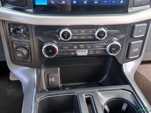 Used 2022 Ford F150 XLT w/ Equipment Group 302A High AWD/4WD image 19
