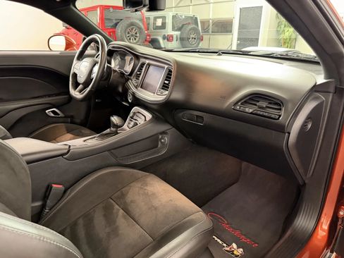 Used 2021 Dodge Challenger R/T Scat Pack w/ Shaker Package RWD image 31