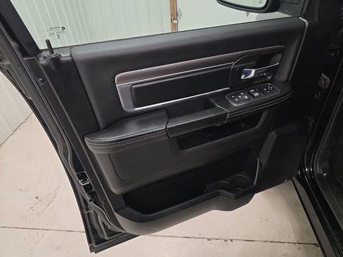 Used 2023 RAM 1500 Warlock AWD/4WD image 12