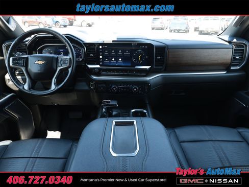 Used 2022 Chevrolet Silverado 1500 High Country w/ High Country Premium Package AWD/4WD image 9
