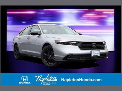 Used 2025 Honda Accord SE image 1