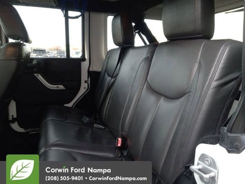 Used 2016 Jeep Wrangler Unlimited Sahara w/ Connectivity Group image 23