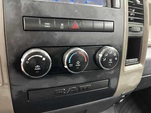 Used 2011 RAM 1500 Express AWD/4WD image 23