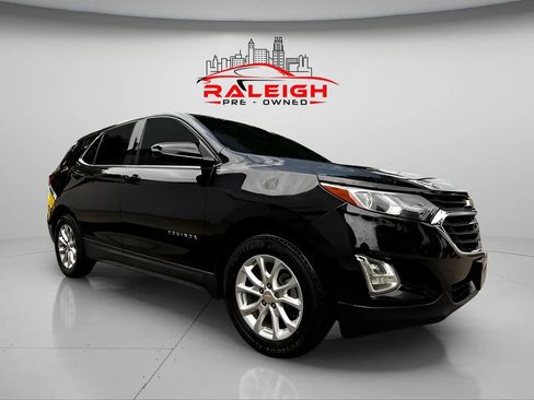 Used 2019 Chevrolet Equinox LT w/ Driver Convenience Package image 16