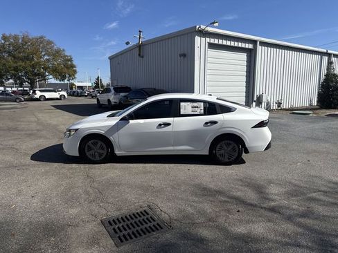 New 2026 Nissan Sentra S image 8