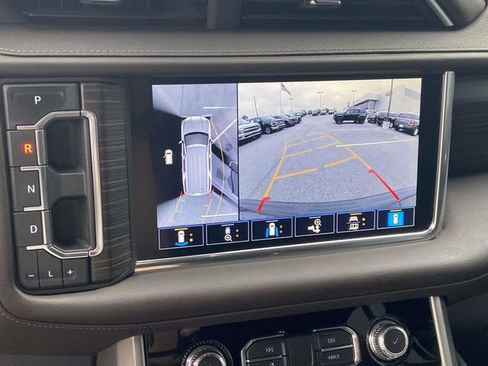 Used 2021 GMC Yukon Denali w/ Denali Premium Package RWD image 25
