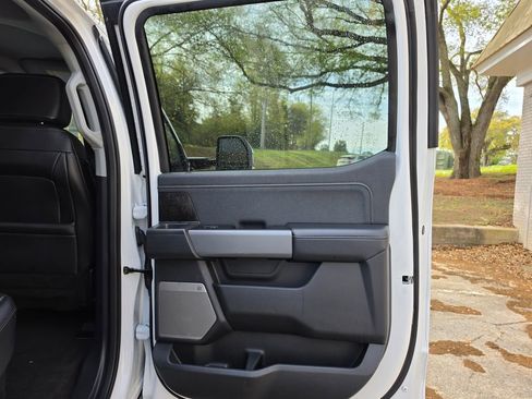 Used 2024 Ford F250 Lariat AWD/4WD image 38
