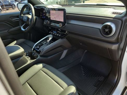 Certified 2025 Chevrolet Colorado LT w/ LT Convenience Package RWD image 29