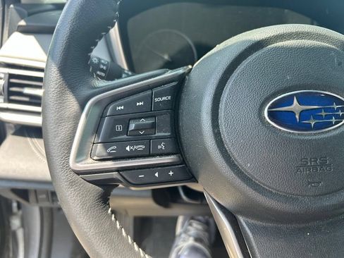 Certified 2025 Subaru Outback Limited AWD/4WD image 8