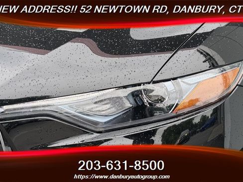 Used 2021 Maserati Levante AWD/4WD image 9