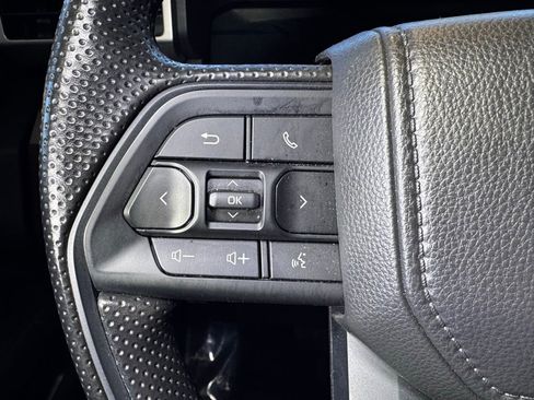 Certified 2025 Toyota Tacoma SR5 image 29