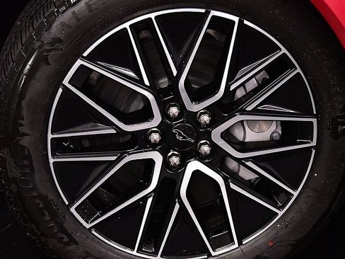 Used 2025 Ford Mustang Mach-E Premium image 9