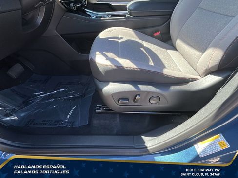 New 2026 Chevrolet Traverse LT w/ Driver Confidence Package FWD image 13