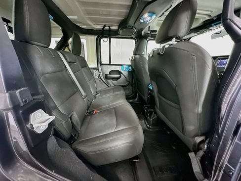 Used 2020 Jeep Wrangler Unlimited Sport AWD/4WD image 31