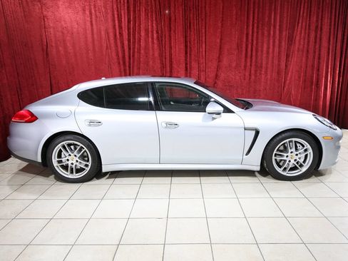 Used 2016 Porsche Panamera Edition RWD image 8