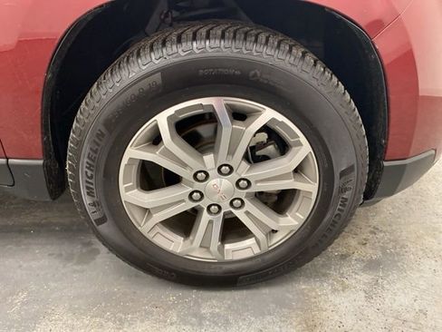 Used 2015 GMC Acadia SLT w/ Technology Package image 31